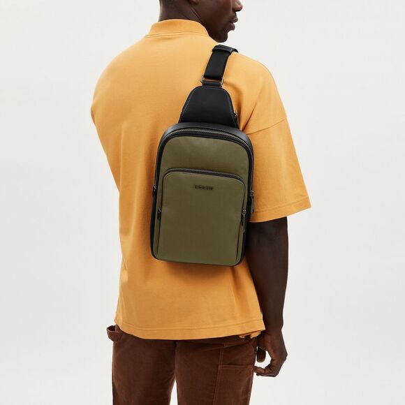 NWT Coach Outlet Ethan Pack - Picture 5 of 6